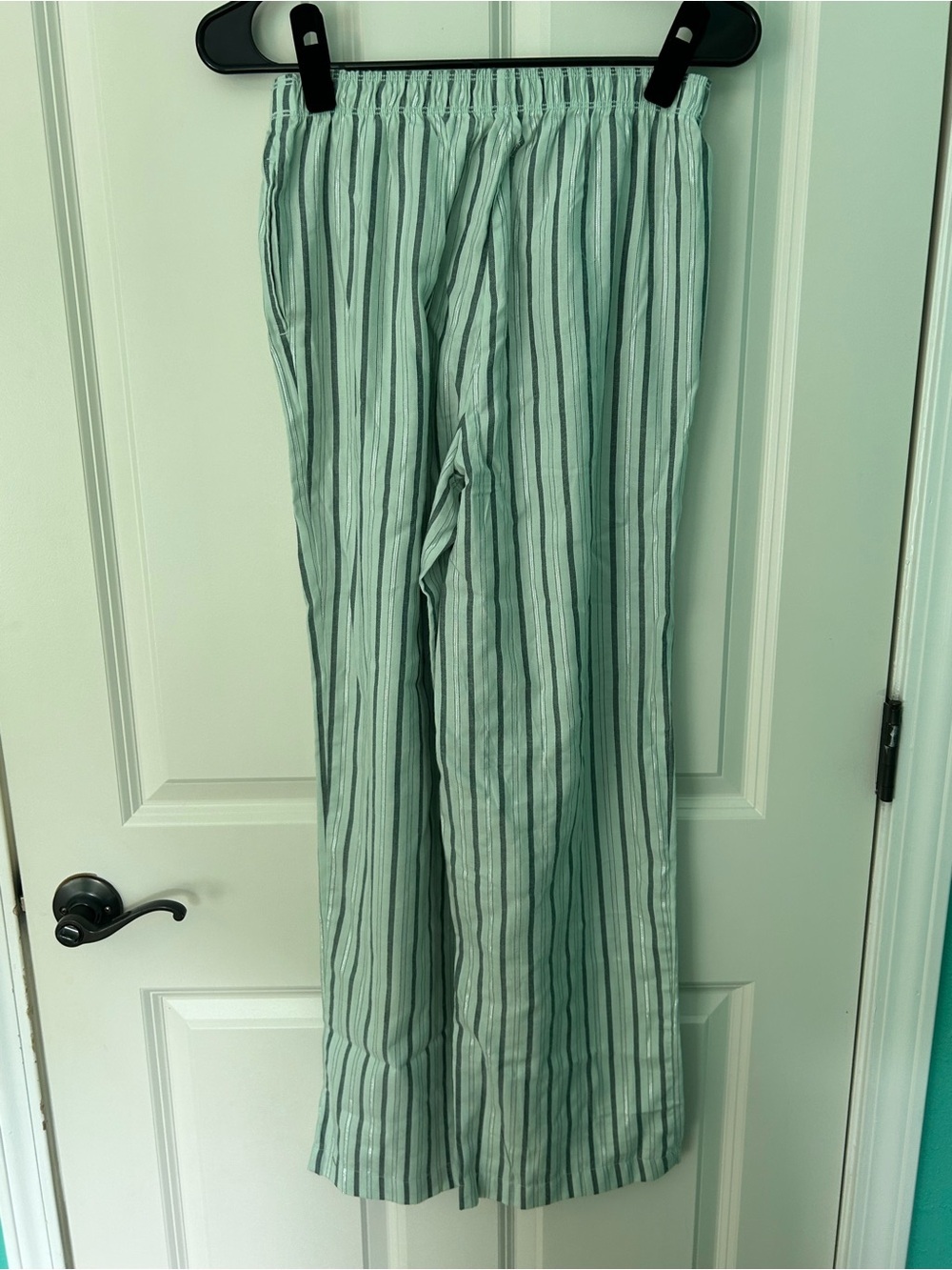 Victoria's Secret Green Striped Lounge Pants - Picture 5 of 5